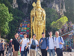 観光で訪れたバトゥ洞窟